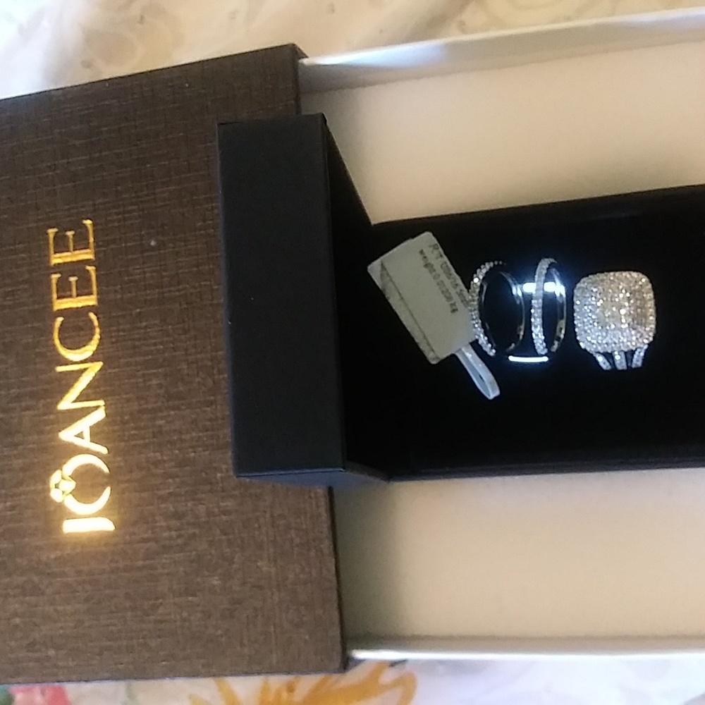 Beautiful wedding set